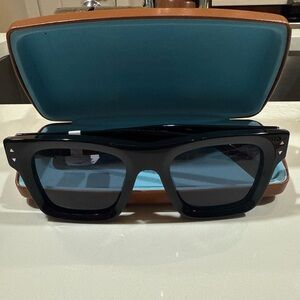 MVMT Glossy Black Eyewear